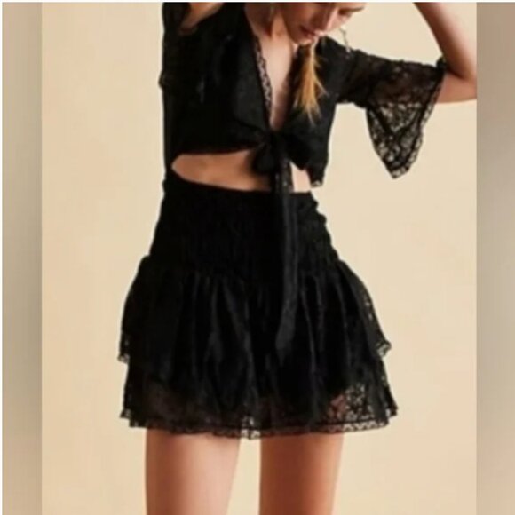 Free People NWT Lace Mini black cutout Dress size L - Picture 1 of 10